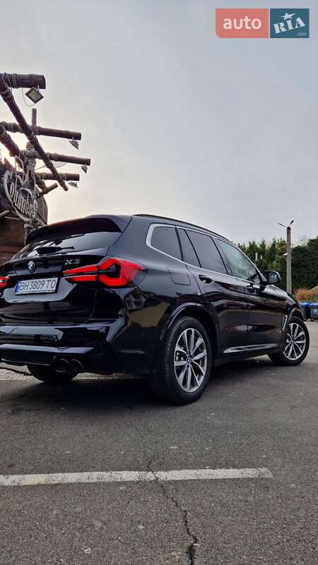 Позашляховик / Кросовер BMW X3 2018 в 