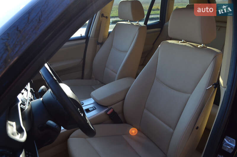 Внедорожник / Кроссовер BMW X3 2013 в Киеве