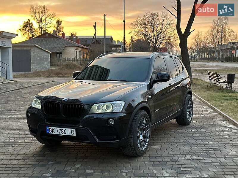 Внедорожник / Кроссовер BMW X3 2011 в 