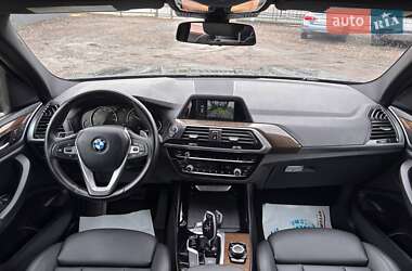 Внедорожник / Кроссовер BMW X3 2019 в 