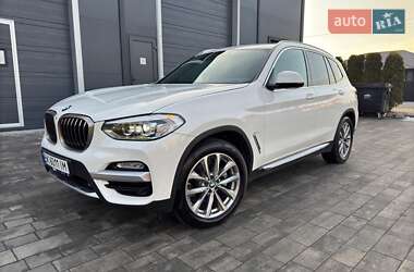 Внедорожник / Кроссовер BMW X3 2019 в 