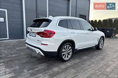 Внедорожник / Кроссовер BMW X3 2019 в 