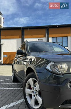 Внедорожник / Кроссовер BMW X3 2004 в Сторожинце