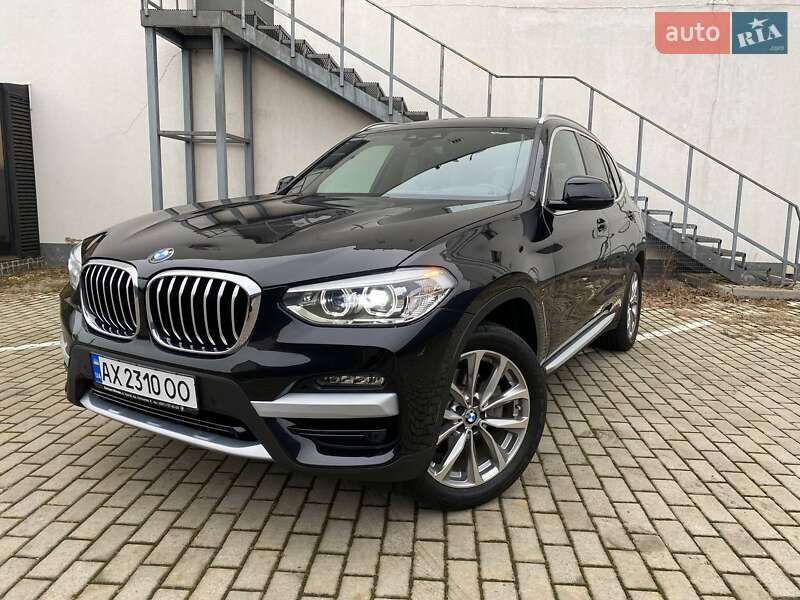 Внедорожник / Кроссовер BMW X3 2018 в Киеве