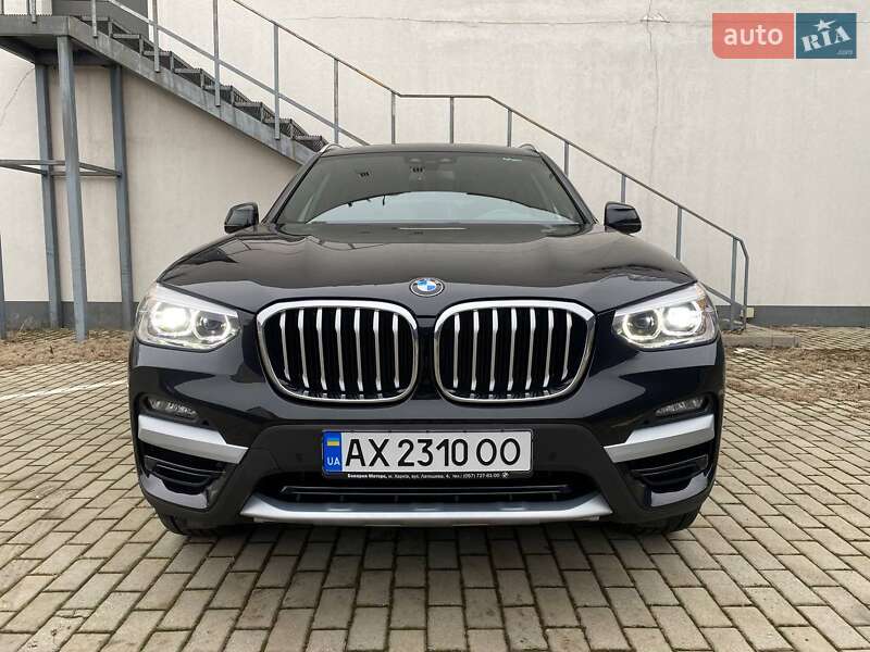 Внедорожник / Кроссовер BMW X3 2018 в Киеве