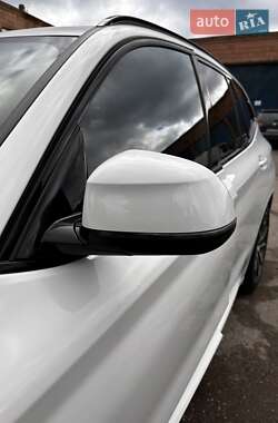 Позашляховик / Кросовер BMW X3 2019 в 