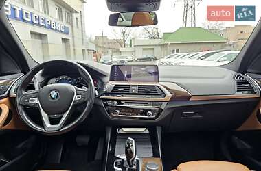 Внедорожник / Кроссовер BMW X3 2018 в 