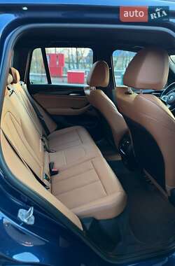 Внедорожник / Кроссовер BMW X3 2022 в 