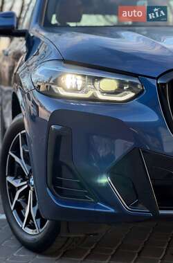 Внедорожник / Кроссовер BMW X3 2022 в 