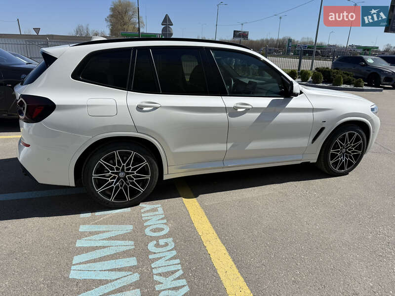 Внедорожник / Кроссовер BMW X3 2020 в Киеве