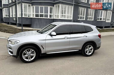 Внедорожник / Кроссовер BMW X3 2021 в 