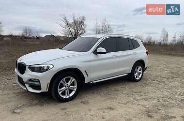 Позашляховик / Кросовер BMW X3 2018 в 