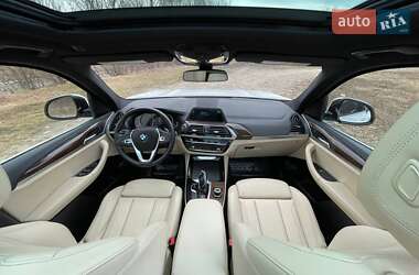 Позашляховик / Кросовер BMW X3 2018 в 