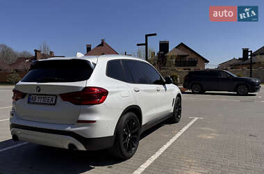 Внедорожник / Кроссовер BMW X3 2018 в 