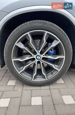 Внедорожник / Кроссовер BMW X3 2018 в 