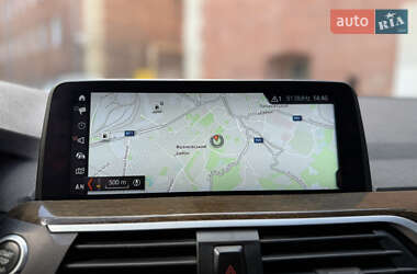 Внедорожник / Кроссовер BMW X3 2018 в 
