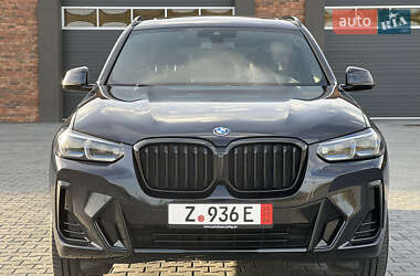 Позашляховик / Кросовер BMW X3 2021 в 