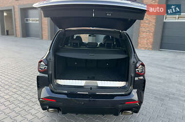 Позашляховик / Кросовер BMW X3 2021 в 