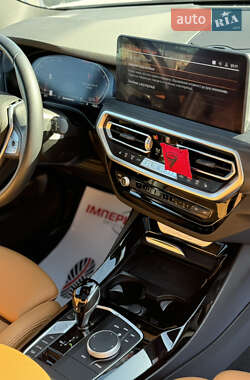 Внедорожник / Кроссовер BMW X3 2022 в 