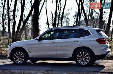 Внедорожник / Кроссовер BMW X3 2019 в 