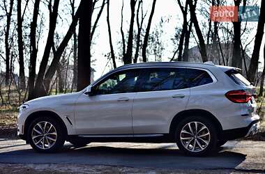 Внедорожник / Кроссовер BMW X3 2019 в 
