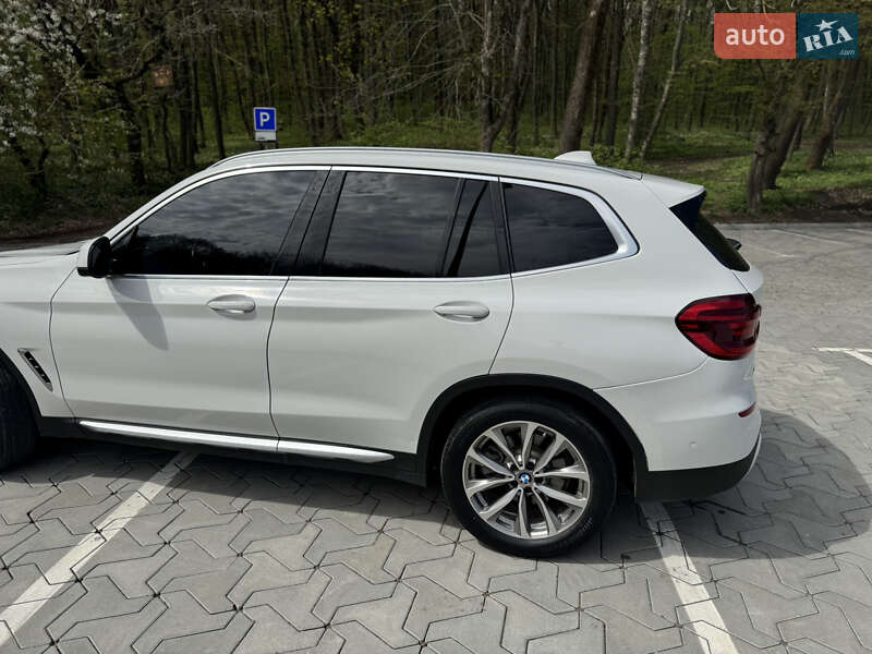 Внедорожник / Кроссовер BMW X3 2019 в Тернополе