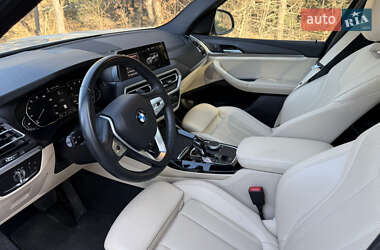 Позашляховик / Кросовер BMW X3 2022 в 