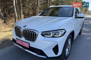 Позашляховик / Кросовер BMW X3 2022 в 