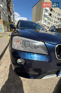 Позашляховик / Кросовер BMW X3 2011 в 
