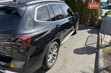 Позашляховик / Кросовер BMW X3 2022 в 