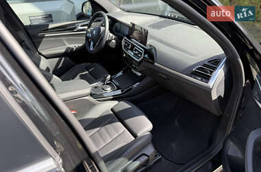 Позашляховик / Кросовер BMW X3 2022 в 