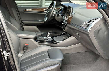 Позашляховик / Кросовер BMW X3 2023 в 