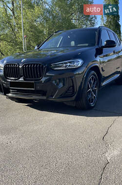 Позашляховик / Кросовер BMW X3 2022 в 