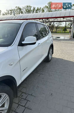 Позашляховик / Кросовер BMW X3 2012 в 