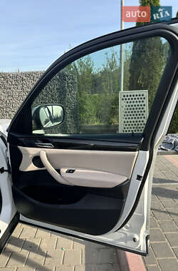 Позашляховик / Кросовер BMW X3 2012 в 