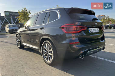 Позашляховик / Кросовер BMW X3 2017 в 