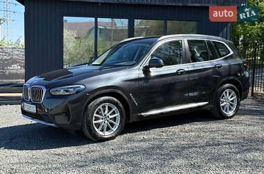 Позашляховик / Кросовер BMW X3 2022 в 
