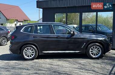 Позашляховик / Кросовер BMW X3 2022 в 