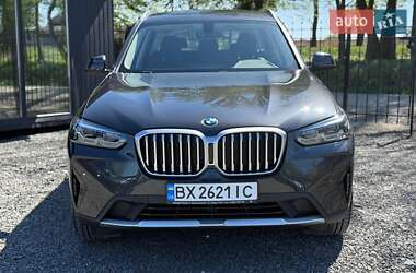 Позашляховик / Кросовер BMW X3 2022 в 