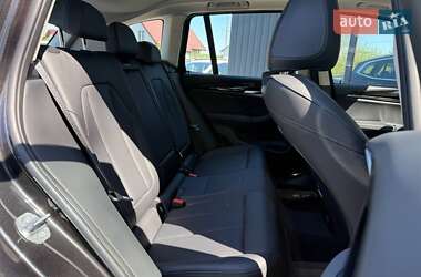 Позашляховик / Кросовер BMW X3 2022 в 