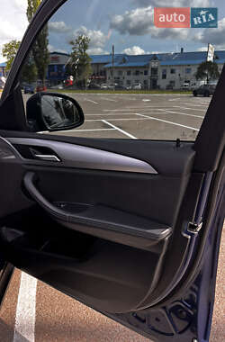 Позашляховик / Кросовер BMW X3 2021 в 