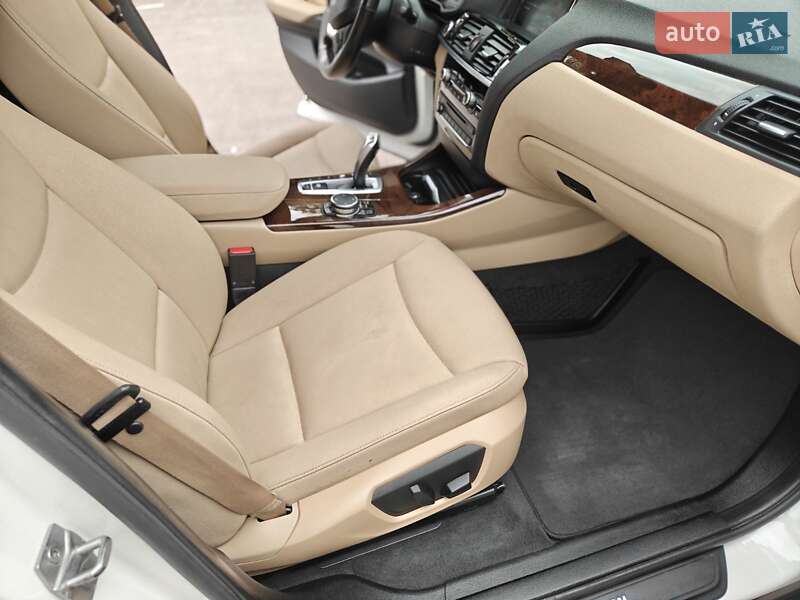 Внедорожник / Кроссовер BMW X3 2016 в Киеве