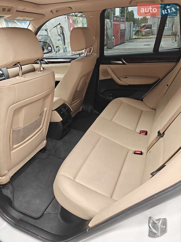 Внедорожник / Кроссовер BMW X3 2016 в Киеве