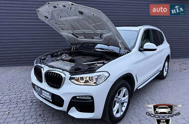 Внедорожник / Кроссовер BMW X3 2018 в 