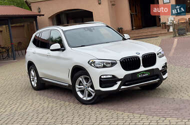 Позашляховик / Кросовер BMW X3 2018 в 