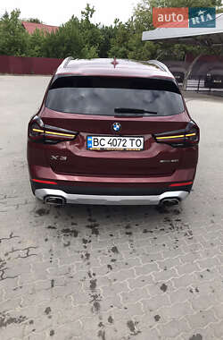 Позашляховик / Кросовер BMW X3 2022 в 
