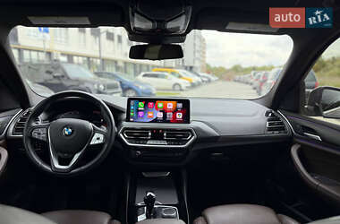 Позашляховик / Кросовер BMW X3 2022 в 