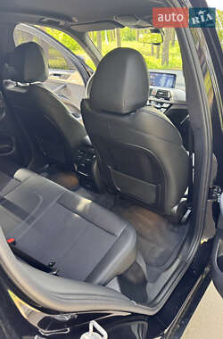 Позашляховик / Кросовер BMW X3 2020 в 