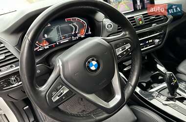 Внедорожник / Кроссовер BMW X3 2020 в 