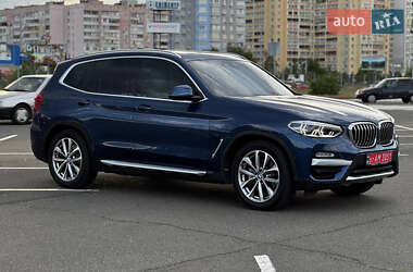 Позашляховик / Кросовер BMW X3 2018 в 